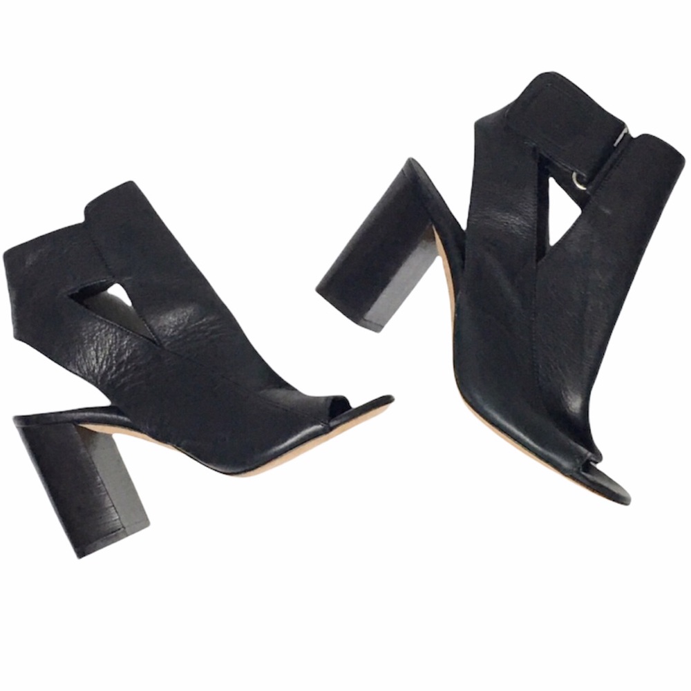 NWT VINCE Freya Black Leather Open Toe Chunky Block Mules Cutout Ankle Booties